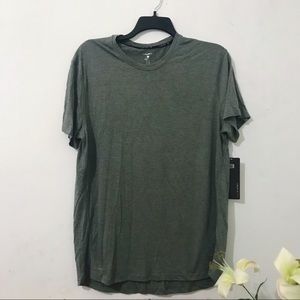 Green Quick-Dry Workout Shirt // layer8